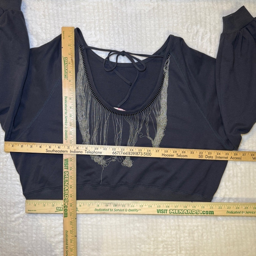 Peach Love California Oversized Deep V‎ Open Back Sweatshirt with Chain Detail - Picture 6 of 9